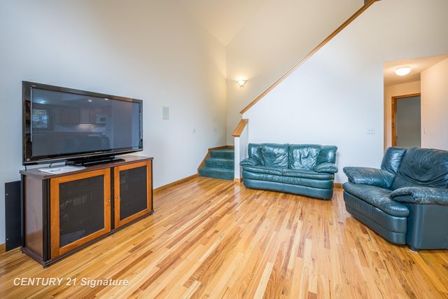 1724 Middle Point Drive, Alger, MI 48610