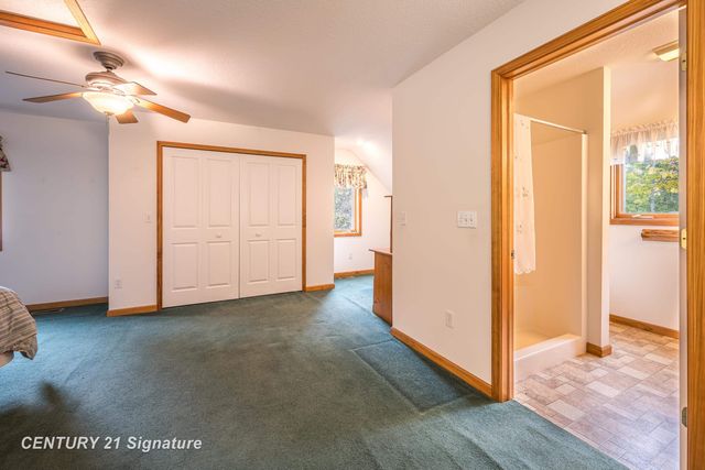1724 Middle Point Drive, Alger, MI 48610