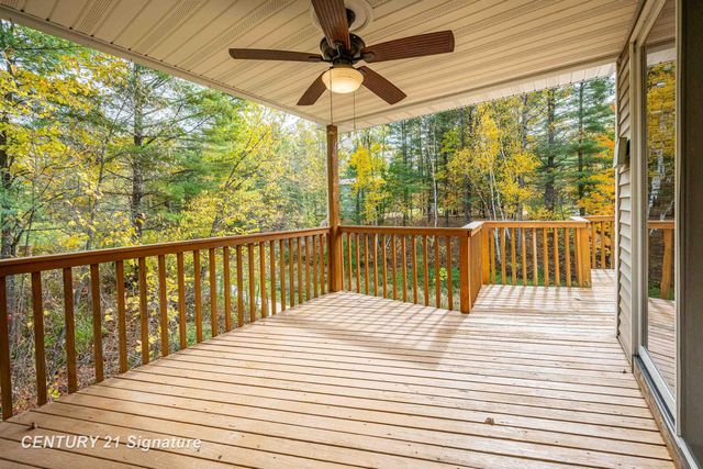 1724 Middle Point Drive, Alger, MI 48610