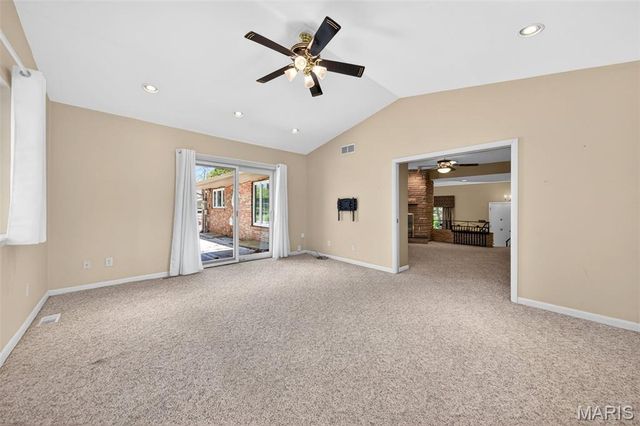 8827 Rock Forest Drive, Grantwood Village, MO 63123