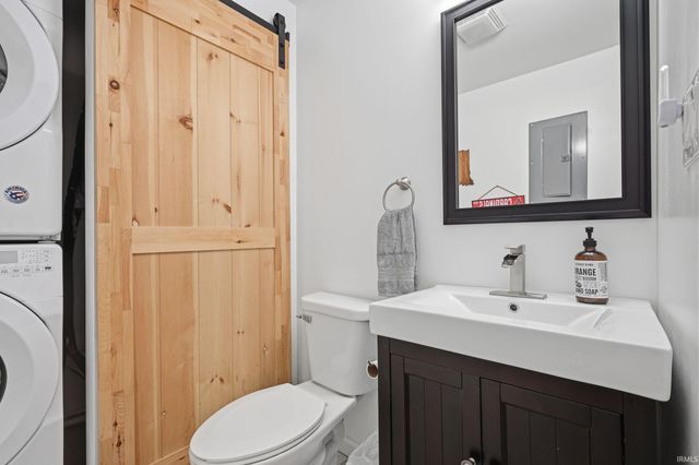 2805 N Belmont Drive, Muncie, IN 47304