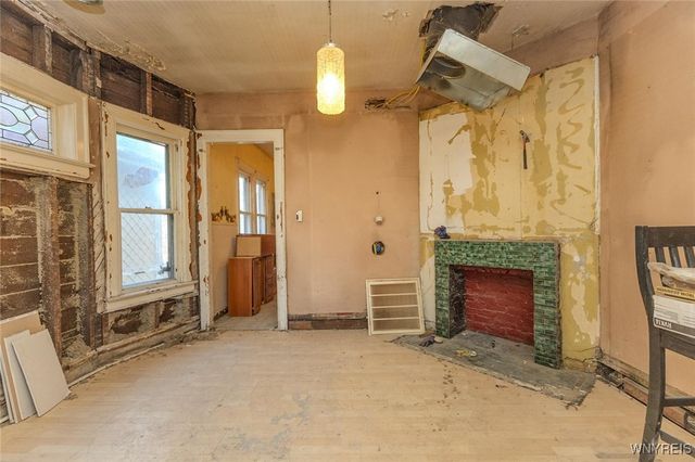 27 Kamper Avenue, Buffalo, NY 14210