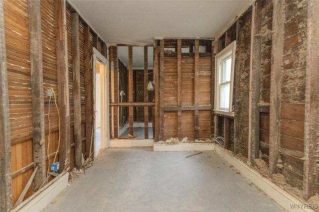 27 Kamper Avenue, Buffalo, NY 14210