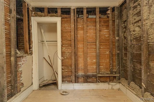 27 Kamper Avenue, Buffalo, NY 14210