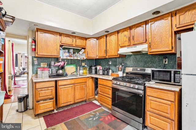124 S EVANS ST, Pottstown, PA 19464