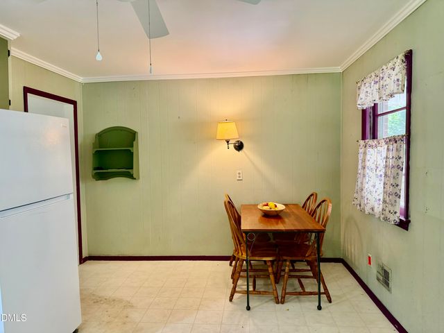 12 S Circle Drive, Chapel Hill, NC 27516