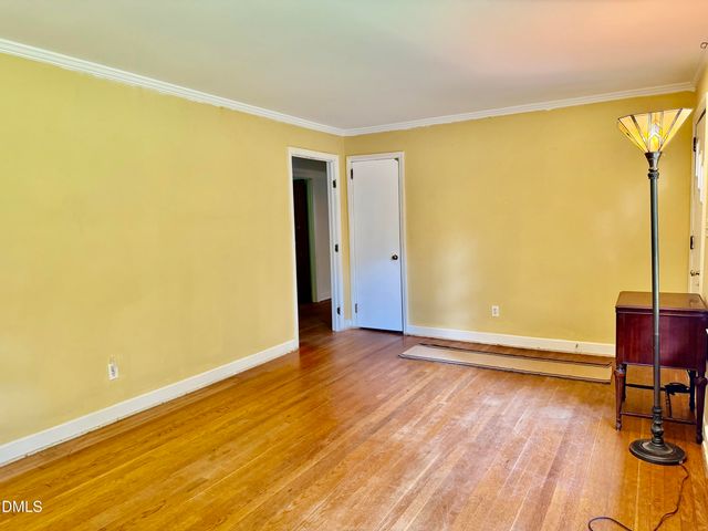 12 S Circle Drive, Chapel Hill, NC 27516