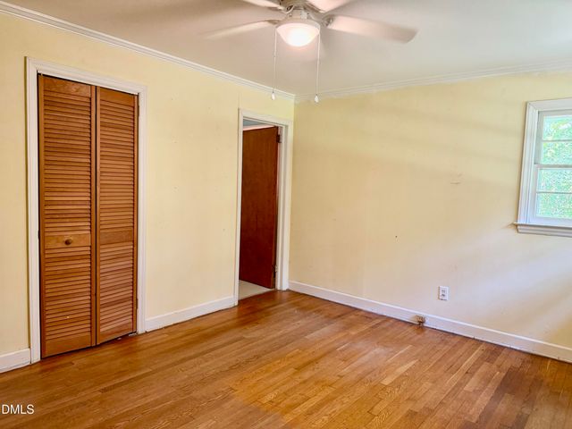 12 S Circle Drive, Chapel Hill, NC 27516