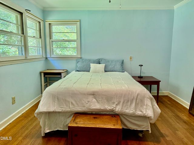 12 S Circle Drive, Chapel Hill, NC 27516
