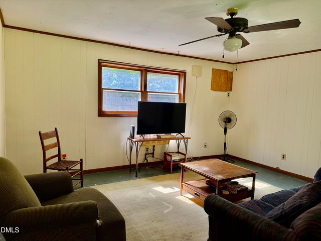 12 S Circle Drive, Chapel Hill, NC 27516