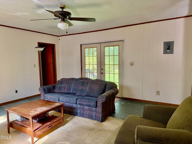 12 S Circle Drive, Chapel Hill, NC 27516