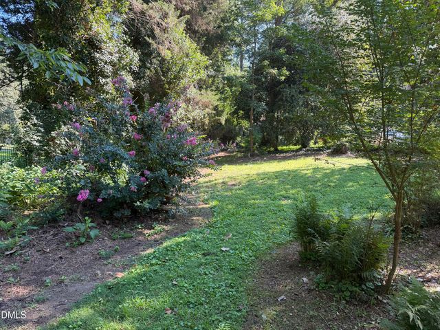 12 S Circle Drive, Chapel Hill, NC 27516
