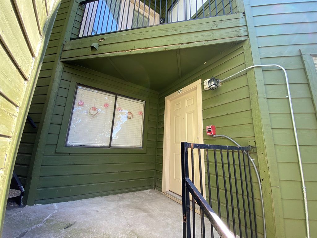 9831 Walnut Street P208, Dallas, TX 75243