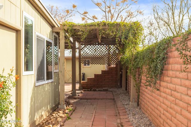 1103 E EL Sonoro Drive, Sierra Vista, AZ 85635