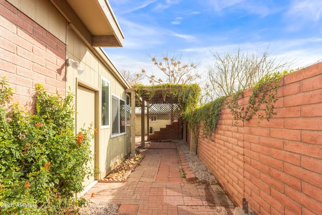 1103 E EL Sonoro Drive, Sierra Vista, AZ 85635