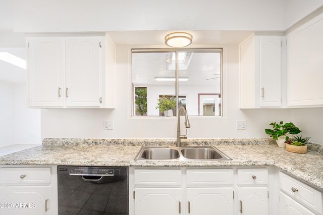 1103 E EL Sonoro Drive, Sierra Vista, AZ 85635