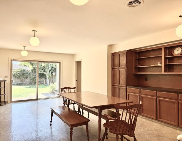 631 W Alisal Street, Salinas, CA 93901