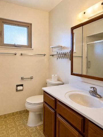 631 W Alisal Street, Salinas, CA 93901