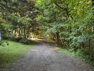 18 Quayle Rd, Jefferson Twp., NJ 07849