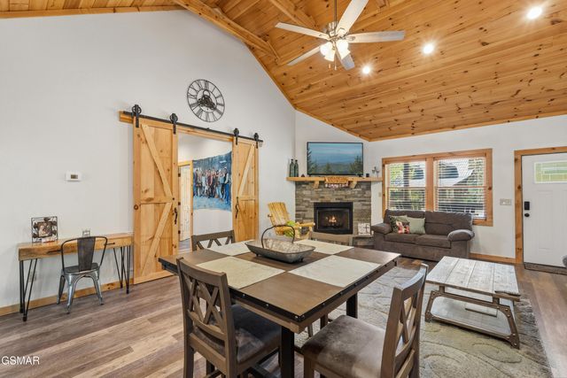 1016 Walini Way, Sevierville, TN 37876