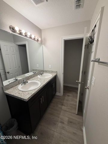 11126 PINE Street, Jacksonville, FL 32218