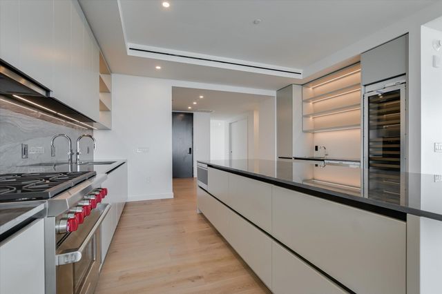 610 Davis ST 4903, Austin, TX 78701