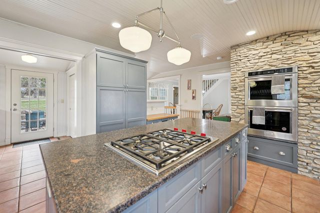 15 2nd Avenue SW, Oronoco, MN 55960