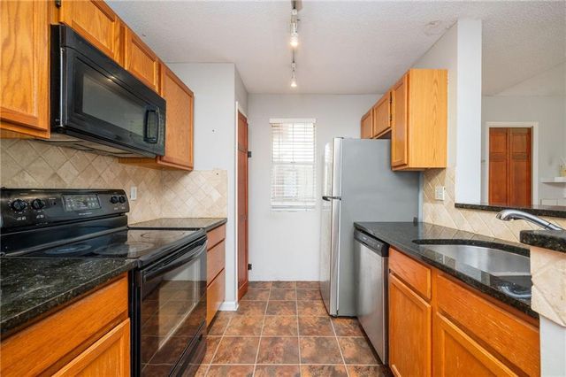 915 Wentworth Court, Johns Creek, GA 30022