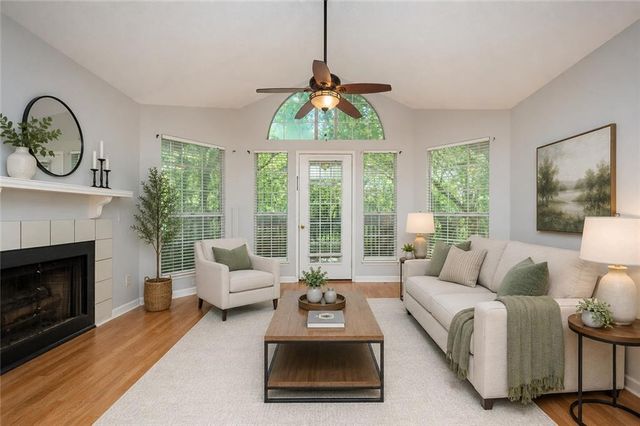 915 Wentworth Court, Johns Creek, GA 30022