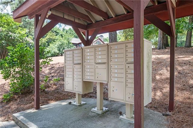915 Wentworth Court, Johns Creek, GA 30022