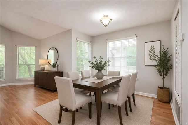 915 Wentworth Court, Johns Creek, GA 30022