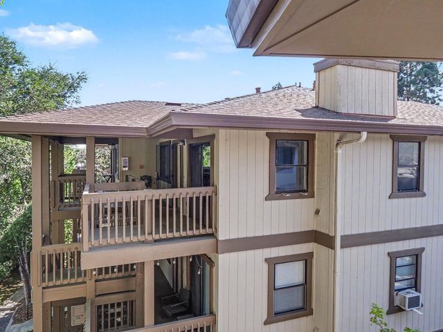 970 Apricot Avenue, Campbell, CA 95008