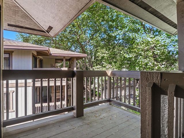 970 Apricot Avenue, Campbell, CA 95008