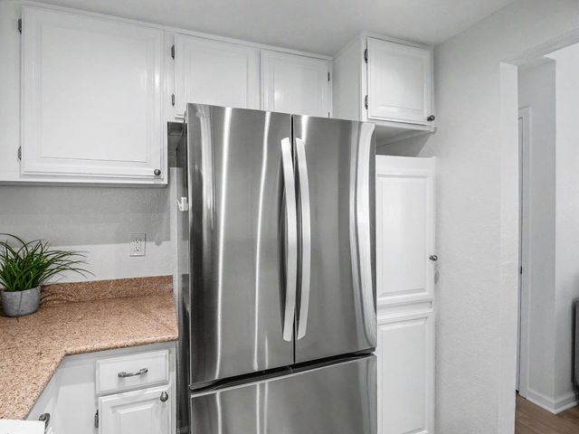 970 Apricot Avenue, Campbell, CA 95008