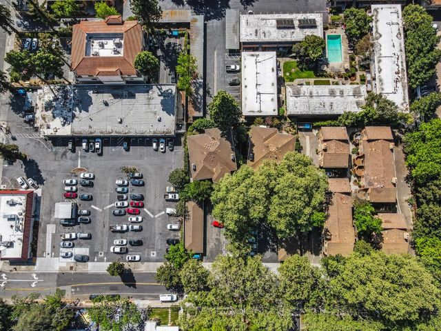 970 Apricot Avenue, Campbell, CA 95008