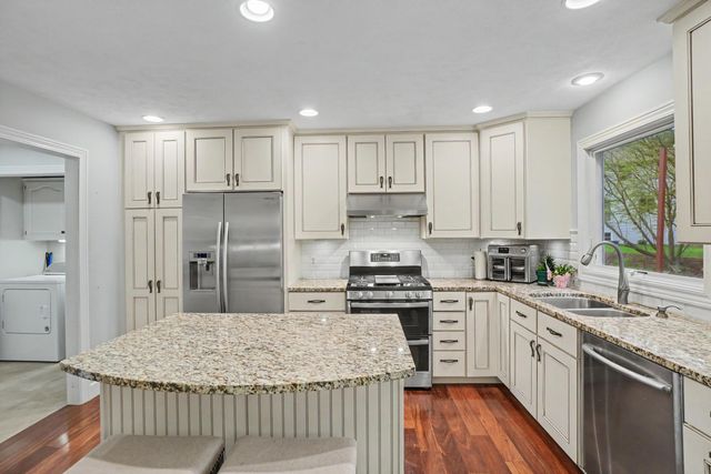 205 Woodlark Court, Park Twp, MI 49424
