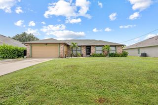 1682 SE Fallon Drive, Port St Lucie, FL 34983