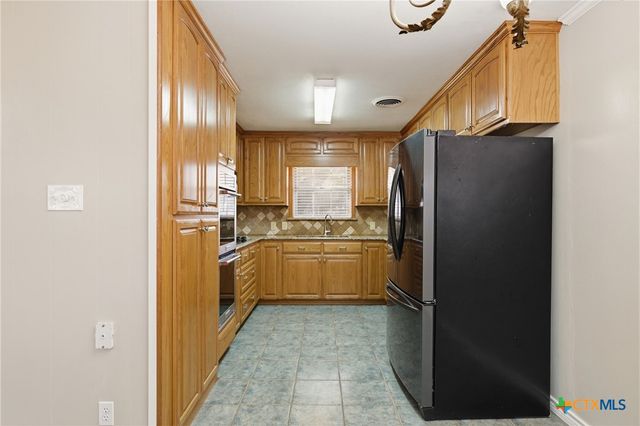 3413 Meadow Oaks Drive, Temple, TX 76502