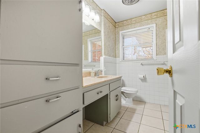 3413 Meadow Oaks Drive, Temple, TX 76502