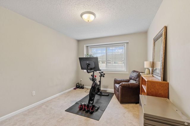 587 Mariner Way, Woodbury, MN 55129