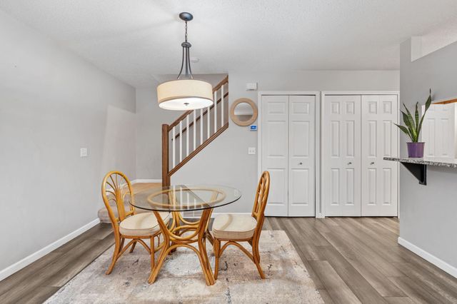 587 Mariner Way, Woodbury, MN 55129