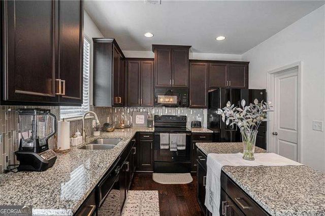 4084 Fireoak Drive, Decatur, GA 30032