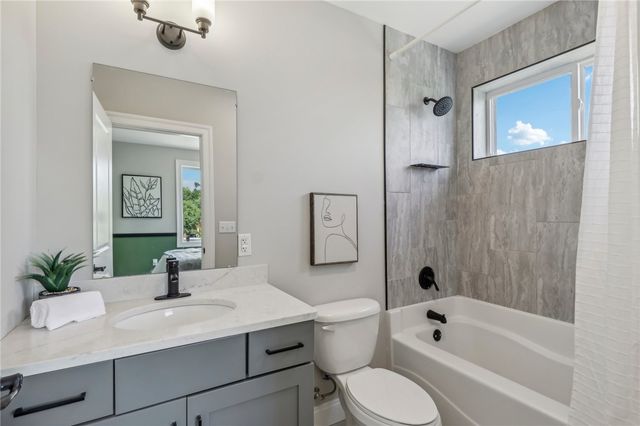 237 N Aiken Ave, East Liberty, PA 15206