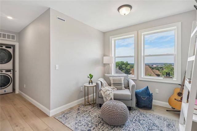 237 N Aiken Ave, East Liberty, PA 15206