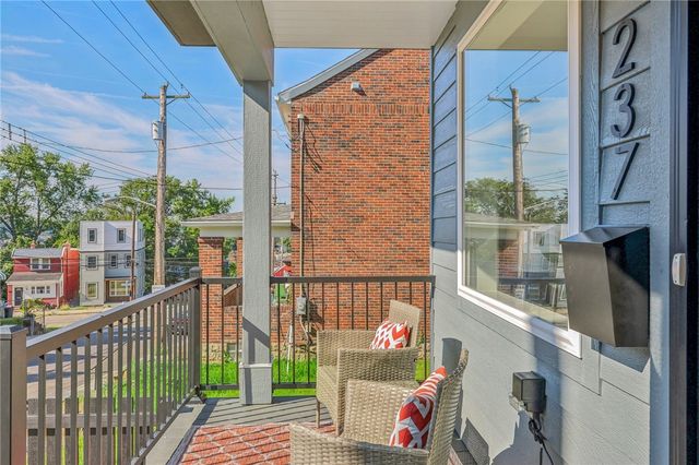 237 N Aiken Ave, East Liberty, PA 15206