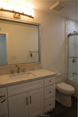 1907 W Wakeham Place, Santa Ana, CA 92704