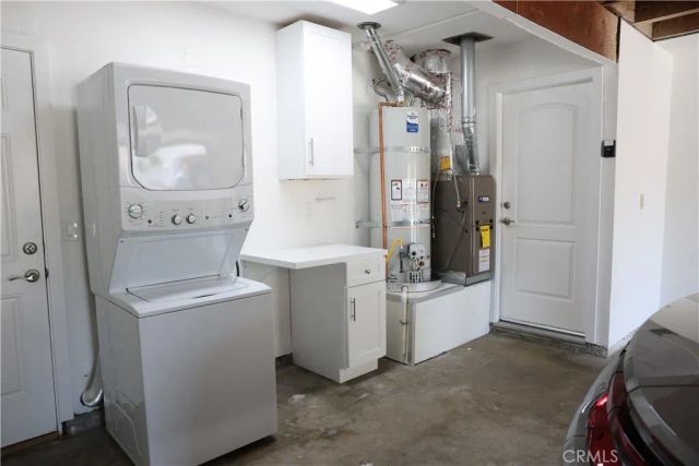 1907 W Wakeham Place, Santa Ana, CA 92704