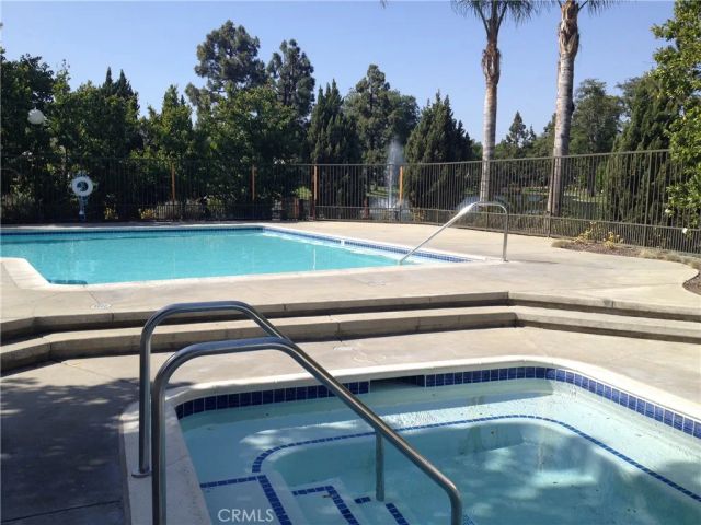 1907 W Wakeham Place, Santa Ana, CA 92704