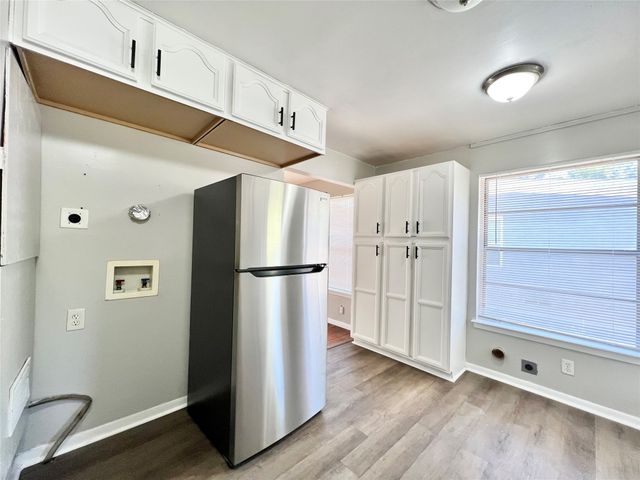 1607 Herschel Street, Arlington, TX 76010