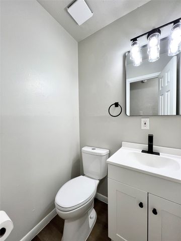 1607 Herschel Street, Arlington, TX 76010